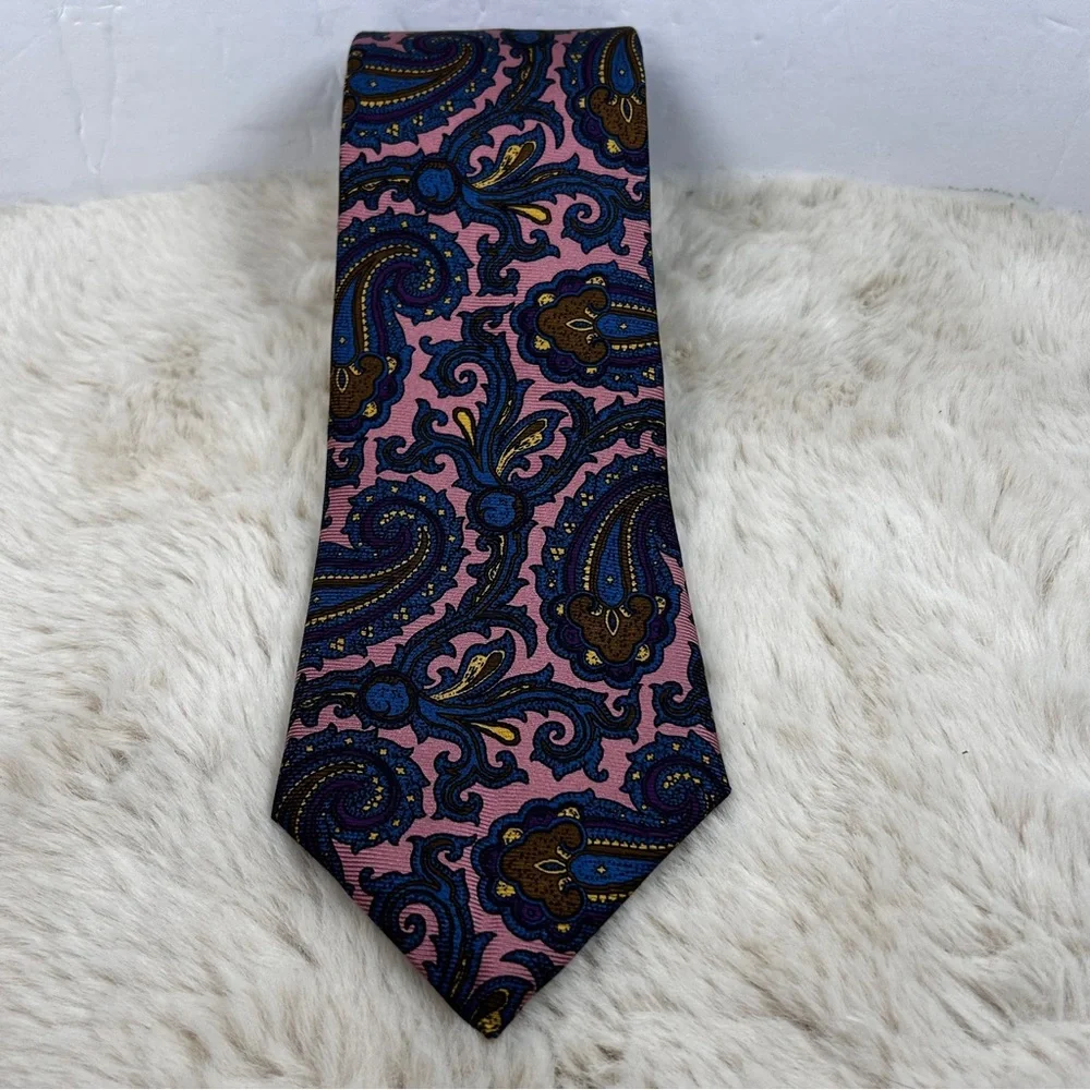 Gucci Pink and Blue Paisley‎ Silk Tie
